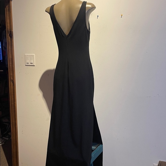Reformation maxi dress deep V side slits - Picture 5 of 8